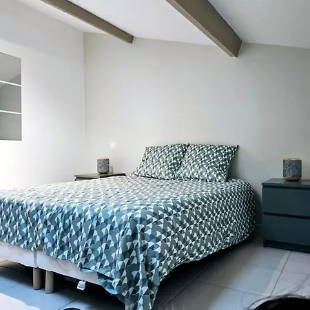 Cosy A Apartment